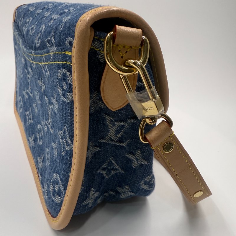Louis Vuitton 路易威登 DIANE 丹寧牛仔單肩斜挎法棍包-3