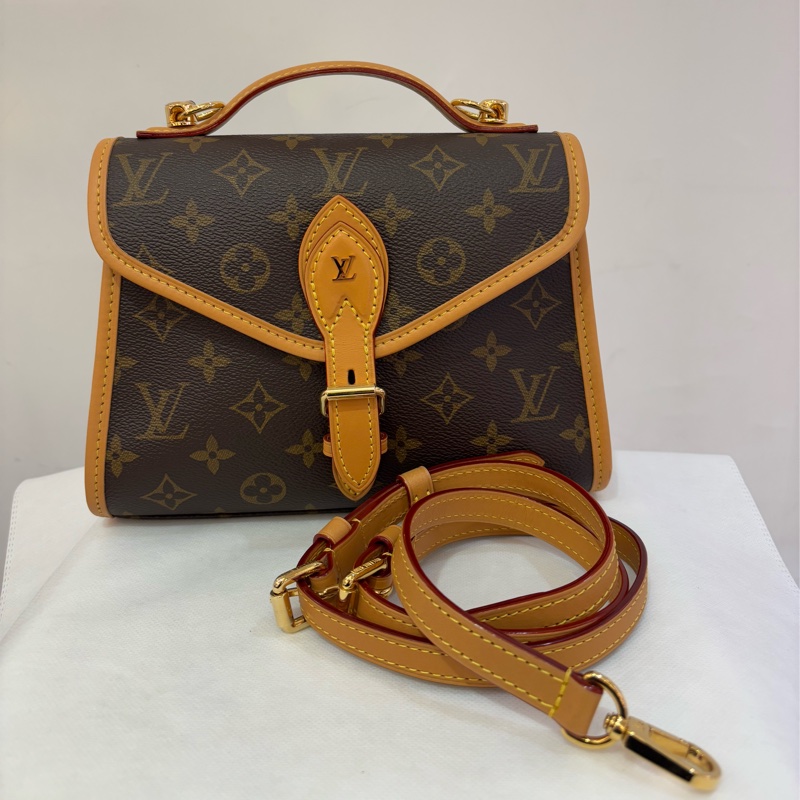 LV(M)IVY 梯形掀蓋二用包-1