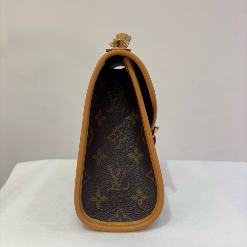 LV(M)IVY 梯形掀蓋二用包-3