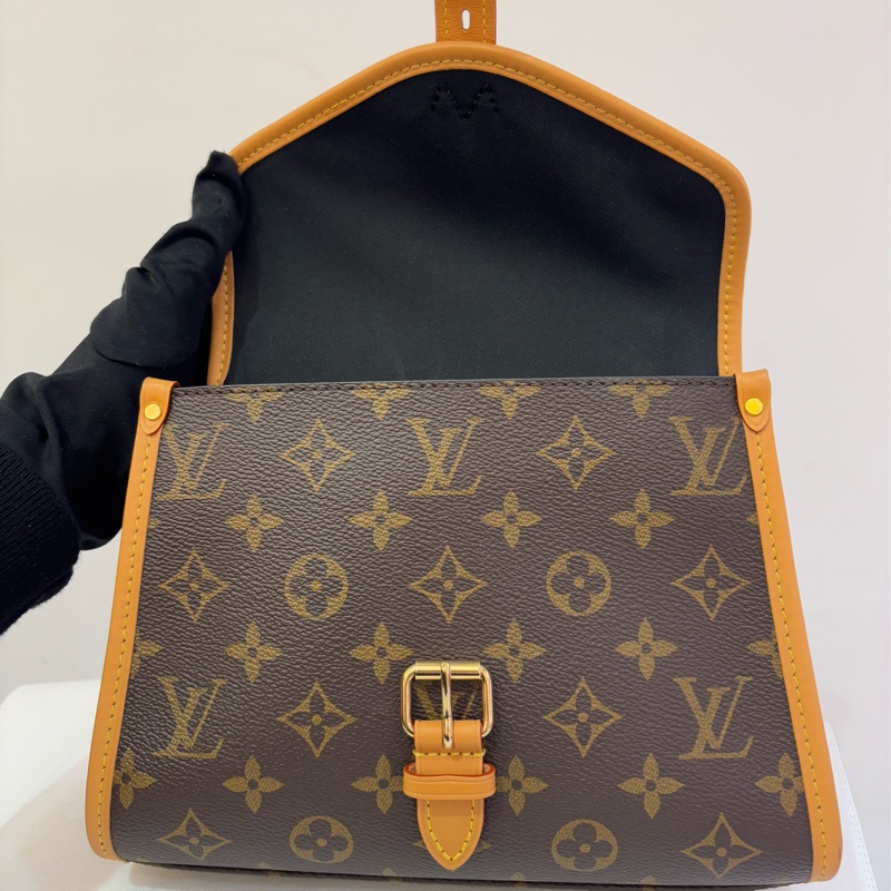 LV(M)IVY 梯形掀蓋二用包-8