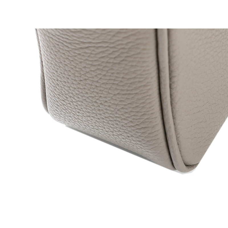 PRADA Vitello Phoenix 女士斜背包-14