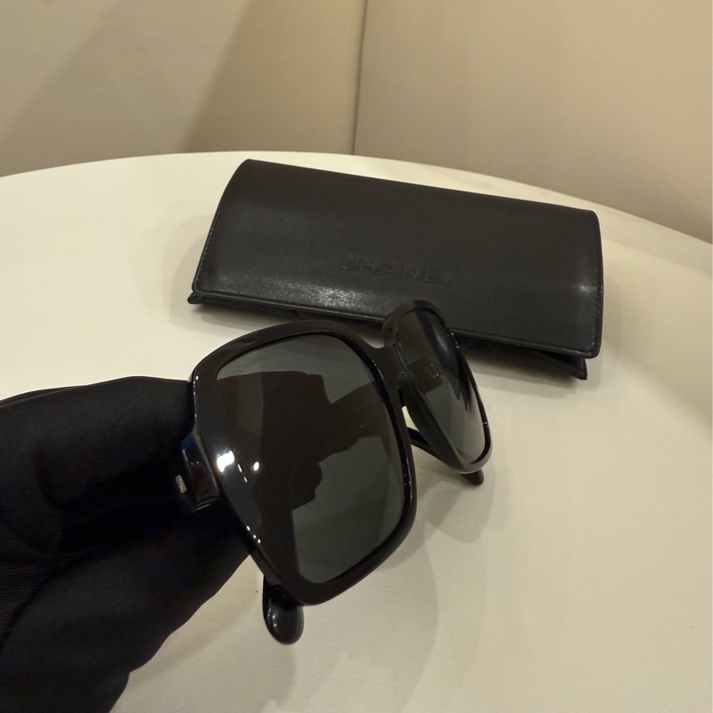 Chanel香奈兒 爆款金色logo墨鏡-4