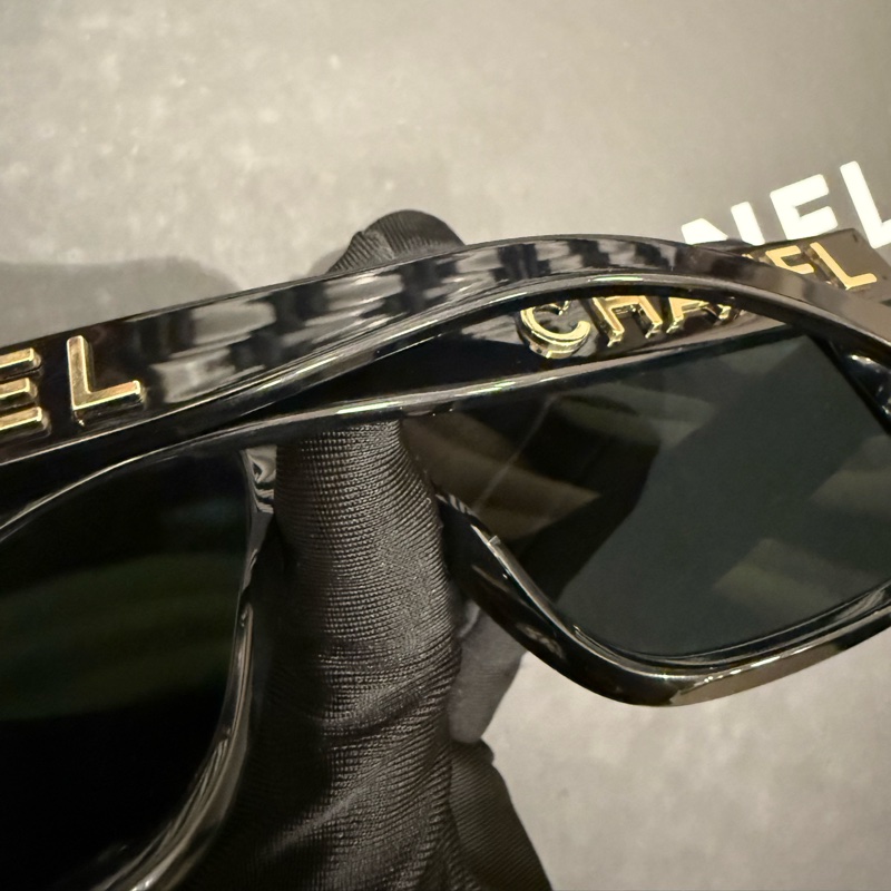 Chanel香奈兒 爆款金色logo墨鏡-6