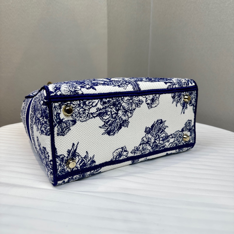 迪奧/Dior Lady D-Lite 藍白帆布刺繡戴妃手提斜背包 24x12x20cm-5