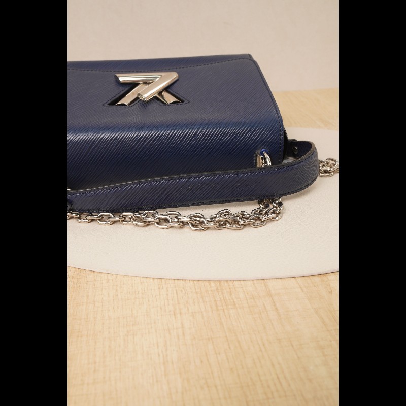 LV twist扭扭包中號藍色EPI壓紋牛皮-10