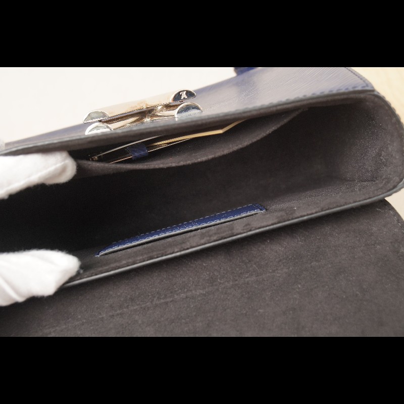 LV twist扭扭包中號藍色EPI壓紋牛皮-12