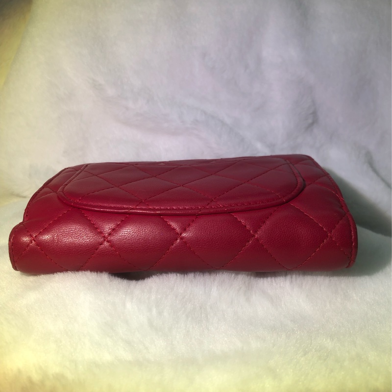 CHANEL 紅色菱格紋羊皮中夾XB010-11