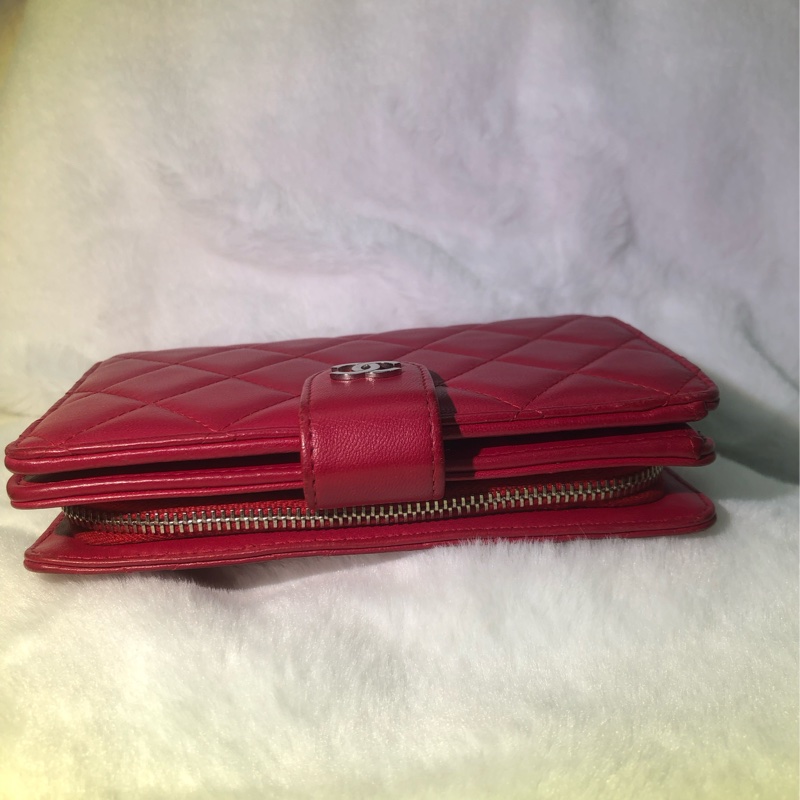 CHANEL 紅色菱格紋羊皮中夾XB010-12