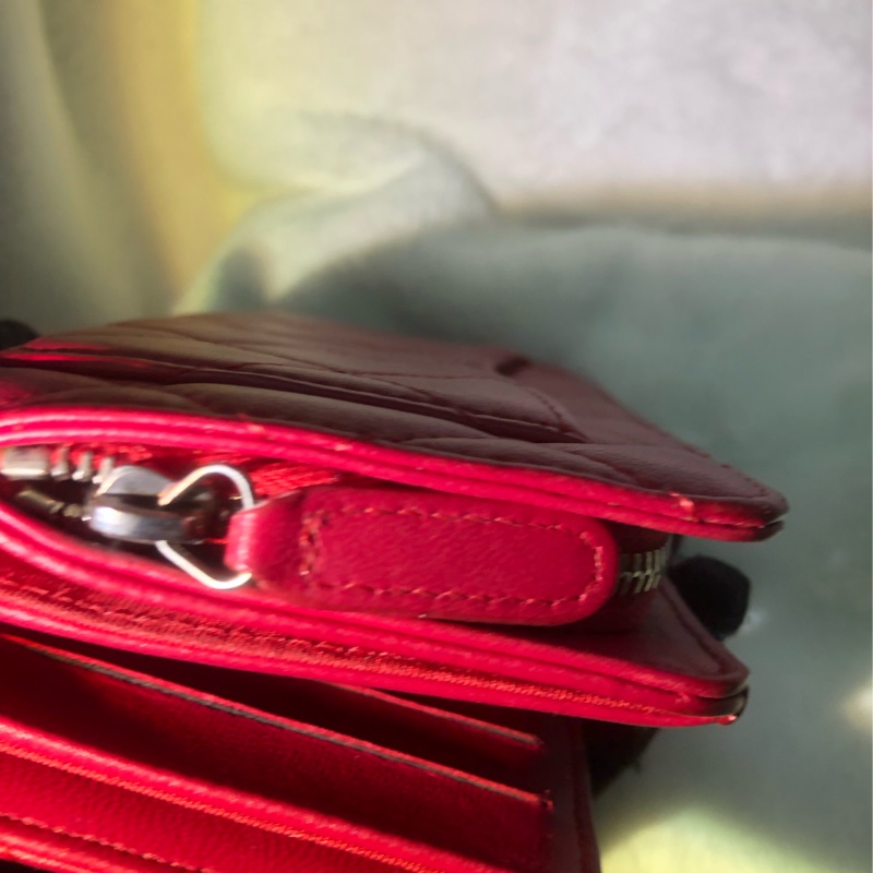 CHANEL 紅色菱格紋羊皮中夾XB010-15