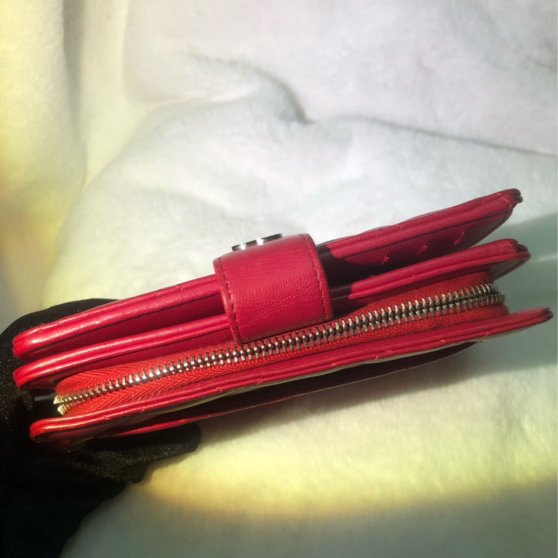 CHANEL 紅色菱格紋羊皮中夾XB010-17