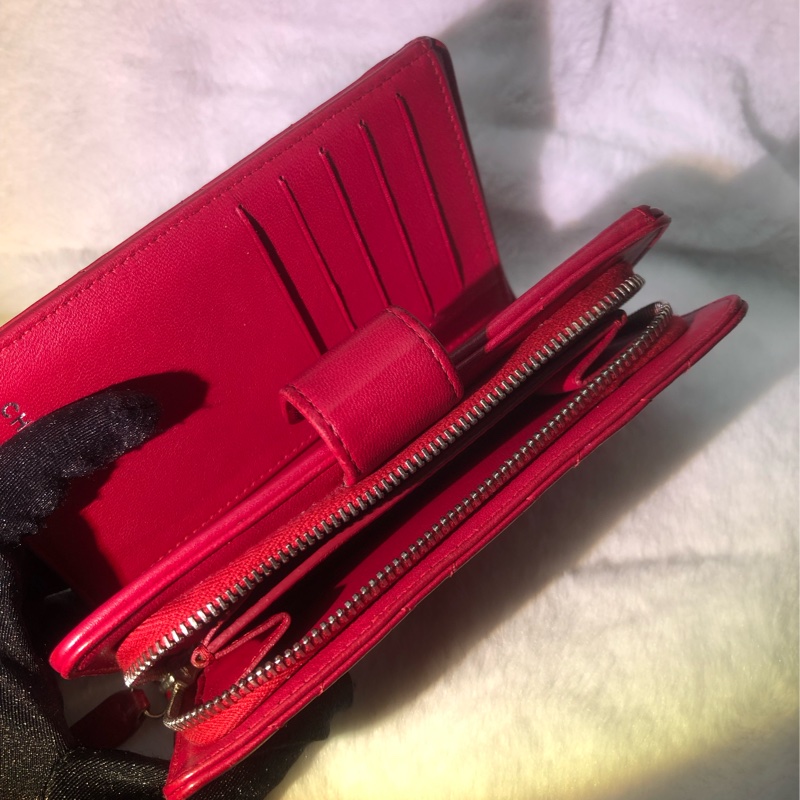 CHANEL 紅色菱格紋羊皮中夾XB010-20