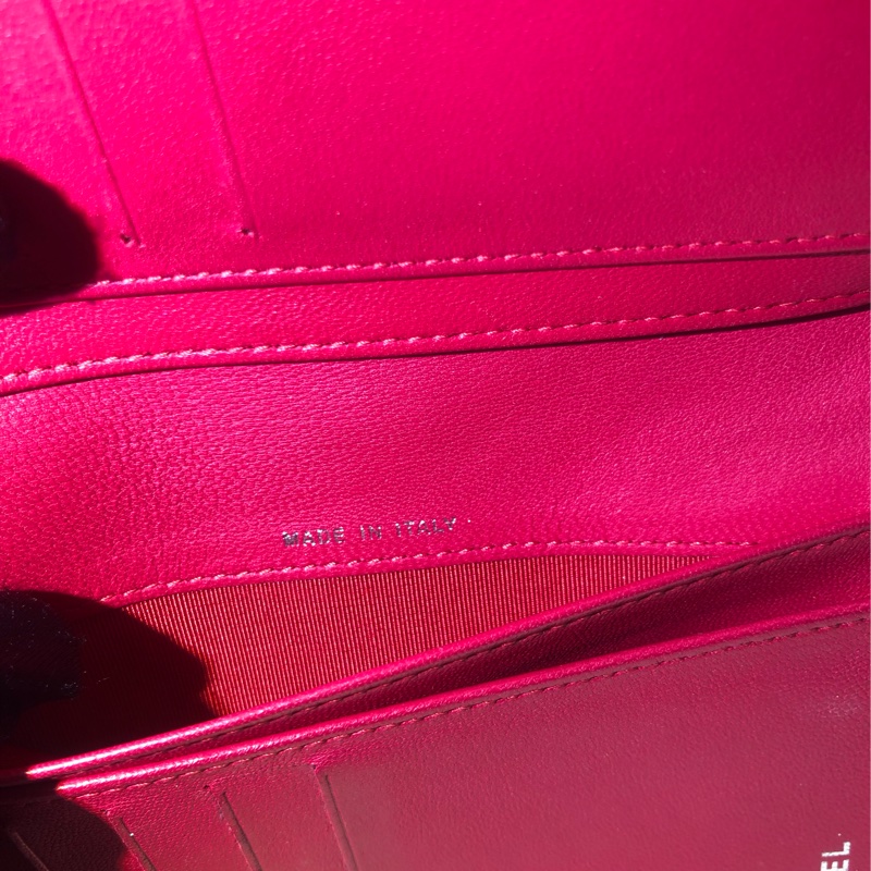 CHANEL 紅色菱格紋羊皮中夾XB010-23