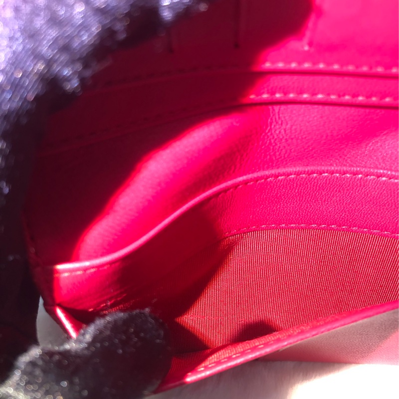 CHANEL 紅色菱格紋羊皮中夾XB010-26