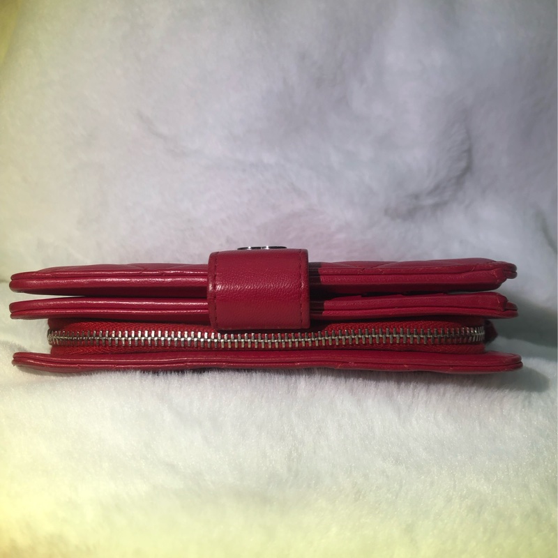 CHANEL 紅色菱格紋羊皮中夾XB010-35