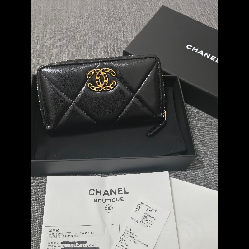 Chanel 香奈兒 19黑色拉鍊中夾 🈶購證正本-0