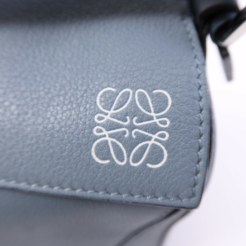 LOEWE 牛皮皮革Puzzzle Small銀扣手挽肩背兩用袋-13