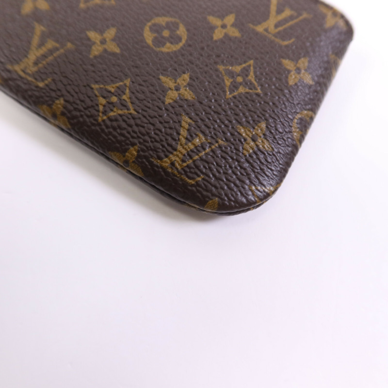 LOUIS VUITTON Monogram Phone Holder金扣手拿包-9