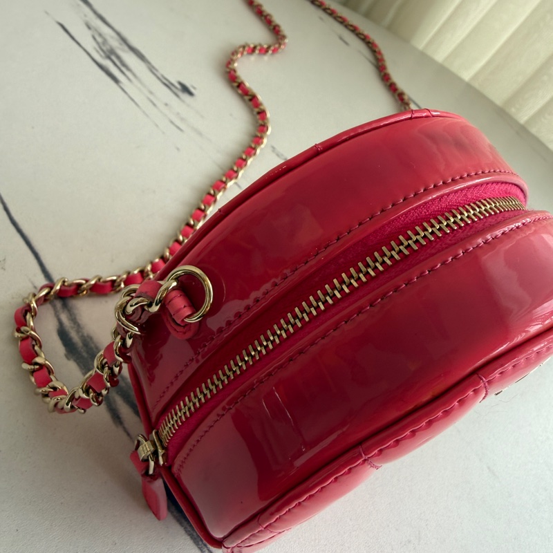 Chanel 漆皮圓餅包-2