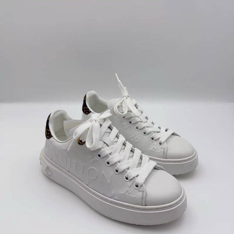 LOUIS VUITTON/路易威登 Time Out 白色浮雕 滿印板鞋 尺碼/35-6