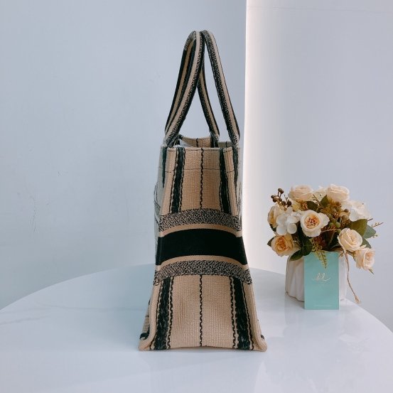 MS0455 Christian Dior 迪奧 季節限定款 托特包 中號Book Tote Medium Canvas Beige x Black-3