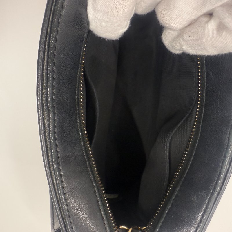 Chanel Leather handbag 28開 黑金相機包-4