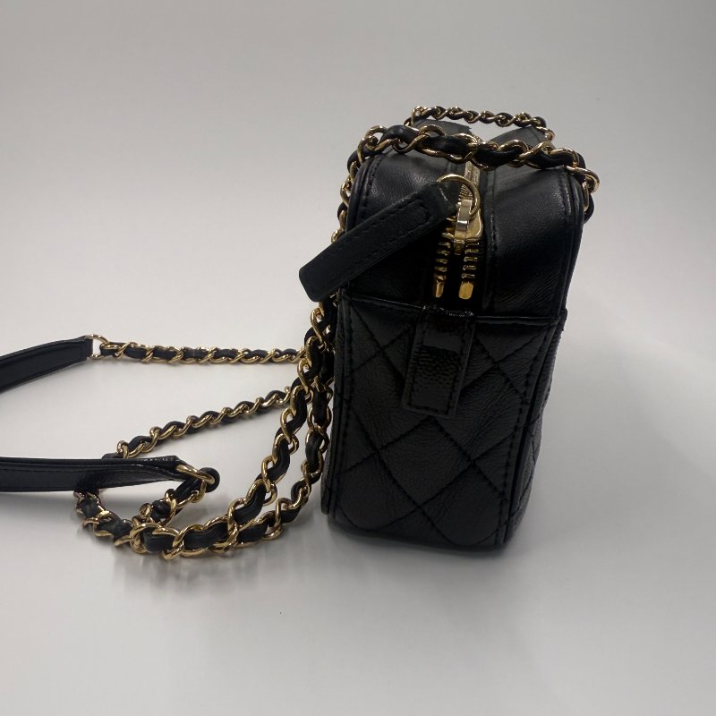 Chanel Leather handbag 28開 黑金相機包-6