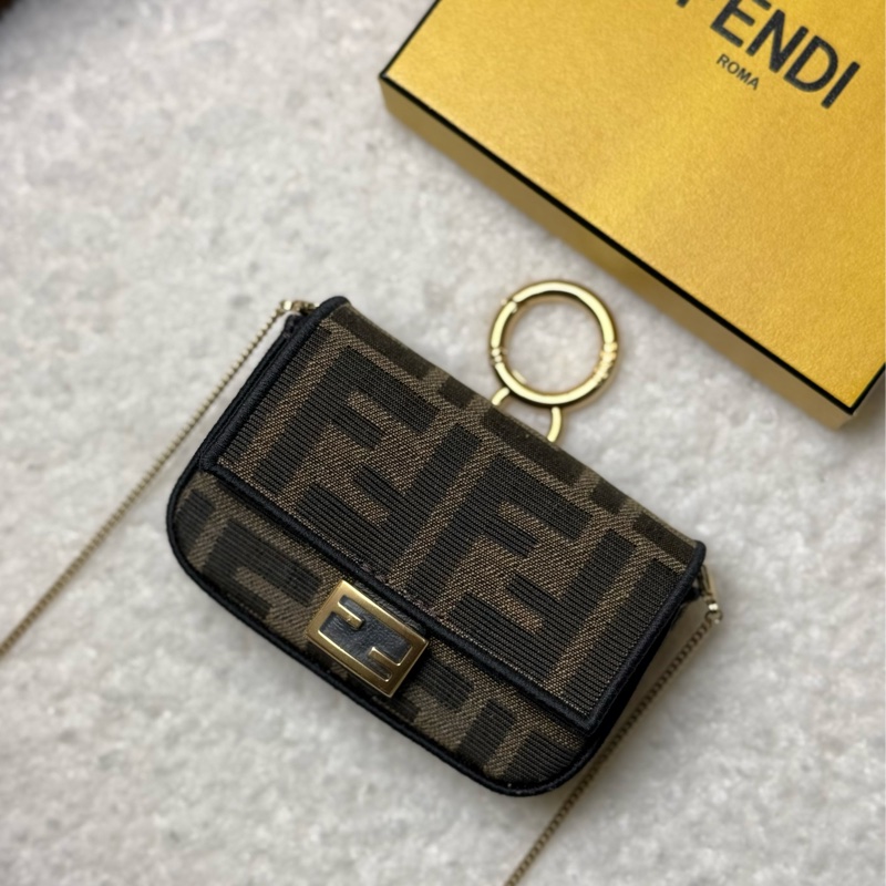 全新Fendi小法棍小廢包-1