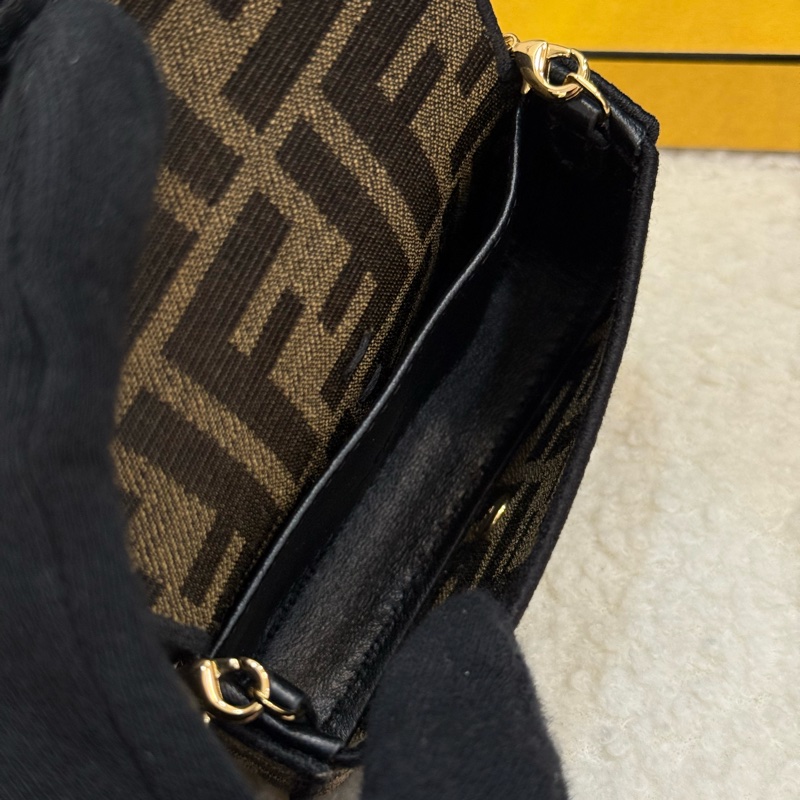 全新Fendi小法棍小廢包-8