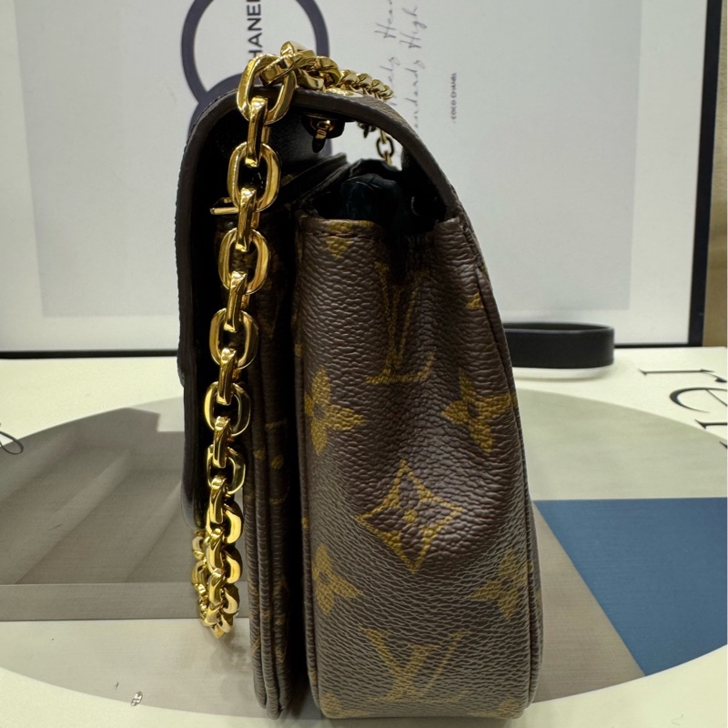 LV新款marceau老花拼黑色 邮差包 芯片款-3