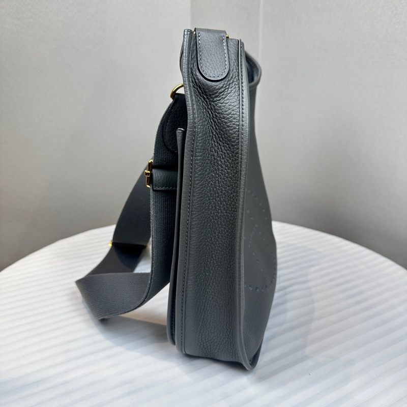 愛馬仕/Hermes Evelyne 金扣雲灰色單肩斜背包 Clemence 皮革29x8x30cm-2