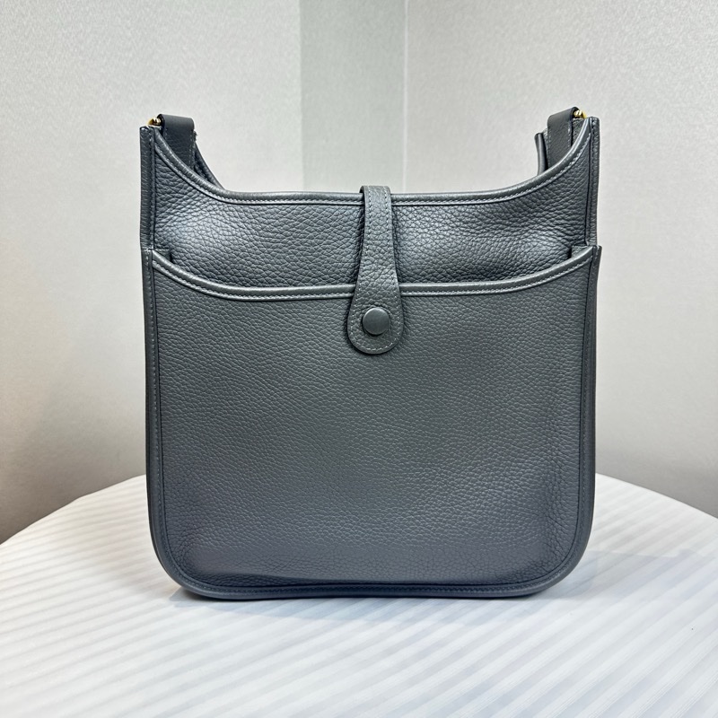 愛馬仕/Hermes Evelyne 金扣雲灰色單肩斜背包 Clemence 皮革29x8x30cm-13