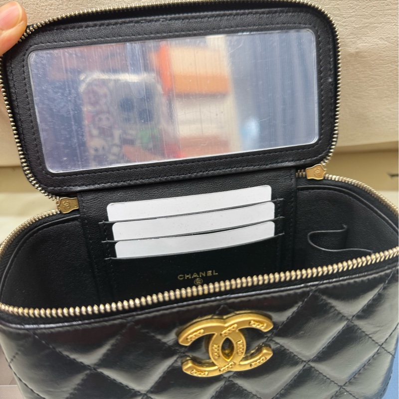 Chanel 香奈儿 24B黑金油蜡皮 化妆长盒子链条包 芯片款-2