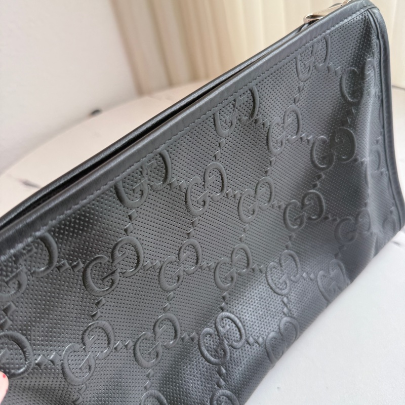 Gucci壓紋手拿包👜男女都可-13
