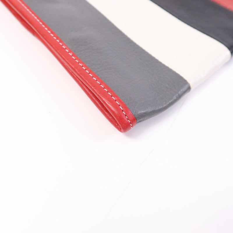 BALENCIAGA 牛皮皮革Clutch銀扣手拿包-9