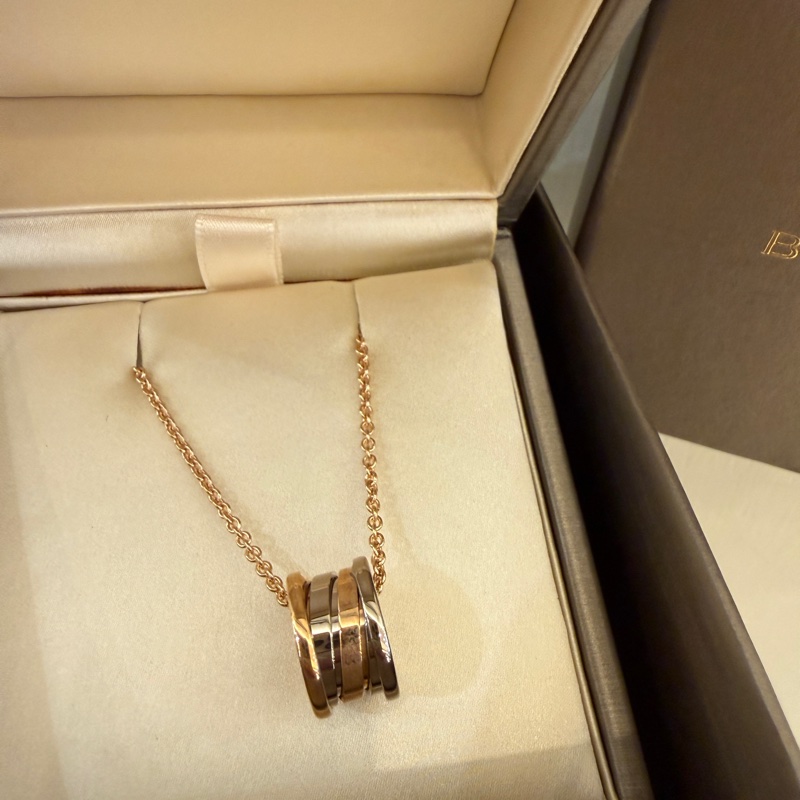 寶格麗三色項鏈專櫃買10幾萬-1