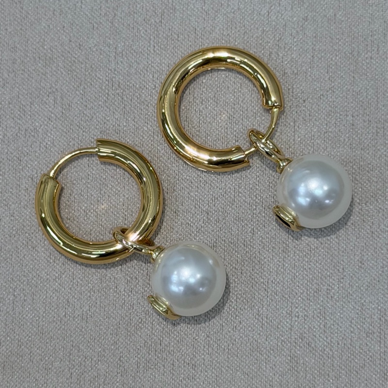 Valentino 金色Vlogo 珍珠垂吊耳環XB956-4