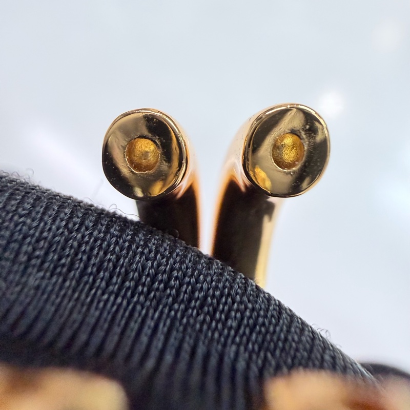 Valentino 金色Vlogo 珍珠垂吊耳環XB956-13