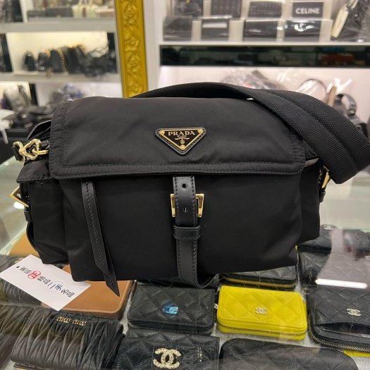 東區正精品㊣PRADA 1BD394 近全新黑色尼龍金三角牌雙口袋相機包斜背包郵差包手提包小款 RZ6129-0