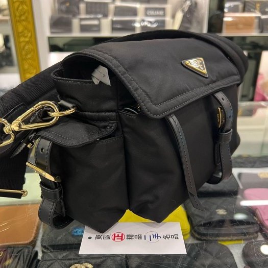 東區正精品㊣PRADA 1BD394 近全新黑色尼龍金三角牌雙口袋相機包斜背包郵差包手提包小款 RZ6129-1