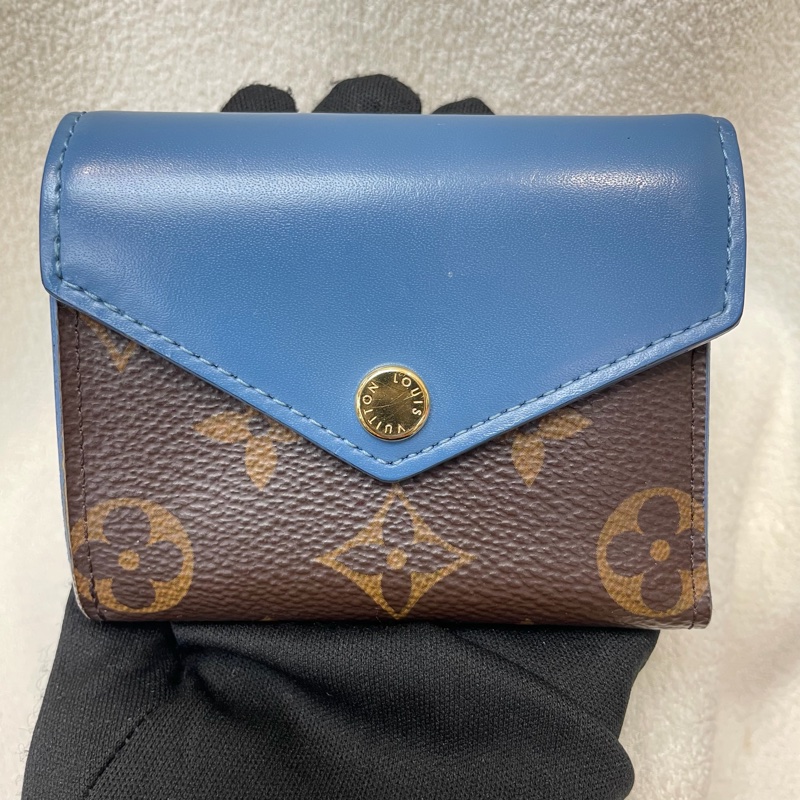 LV Zoé Monogram 老花拼藍色三摺短夾 XB721-1