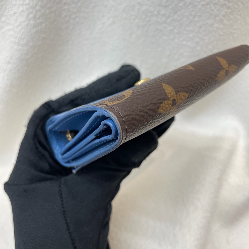 LV Zoé Monogram 老花拼藍色三摺短夾 XB721-22