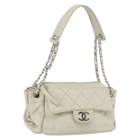 香奈兒 (CHANEL) 絎縫鏈條單肩背包，象牙皮革，銀色雙C標誌，貨號 157281SAV