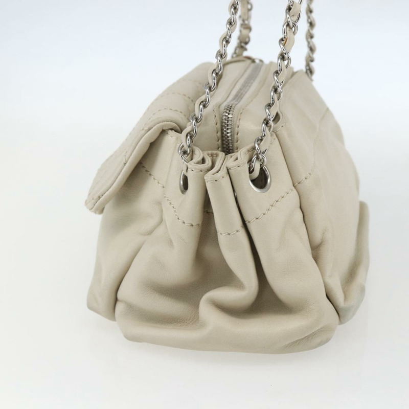 【日本直送】香奈兒 (CHANEL) 絎縫鏈條單肩背包,象牙皮革,銀色雙C標誌,貨號 157281SAV-3