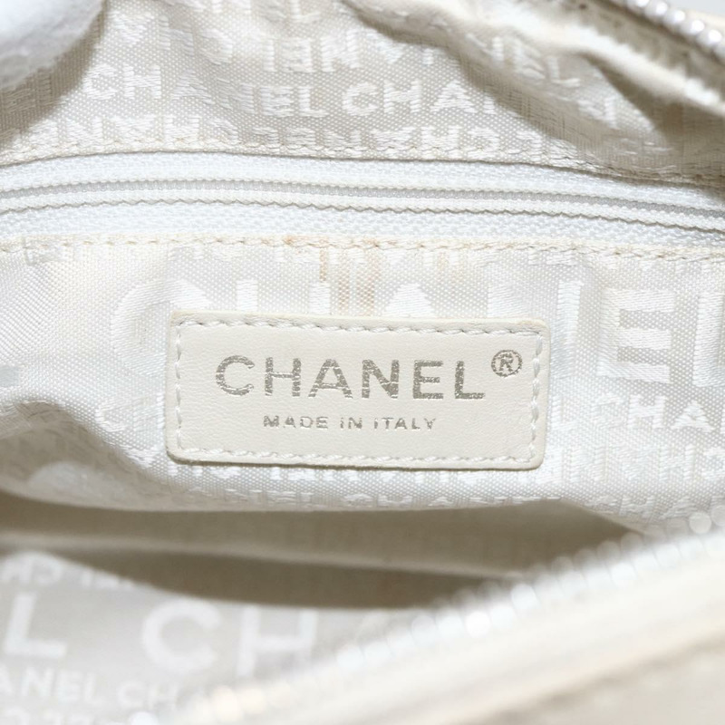 【日本直送】香奈兒 (CHANEL) 絎縫鏈條單肩背包,象牙皮革,銀色雙C標誌,貨號 157281SAV-17