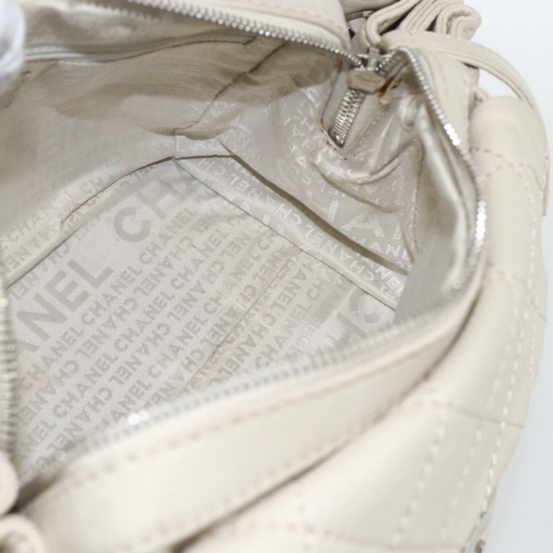 【日本直送】香奈兒 (CHANEL) 絎縫鏈條單肩背包,象牙皮革,銀色雙C標誌,貨號 157281SAV-19