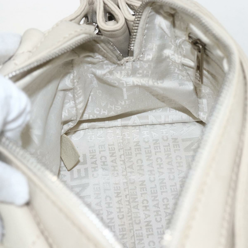 【日本直送】香奈兒 (CHANEL) 絎縫鏈條單肩背包,象牙皮革,銀色雙C標誌,貨號 157281SAV-20