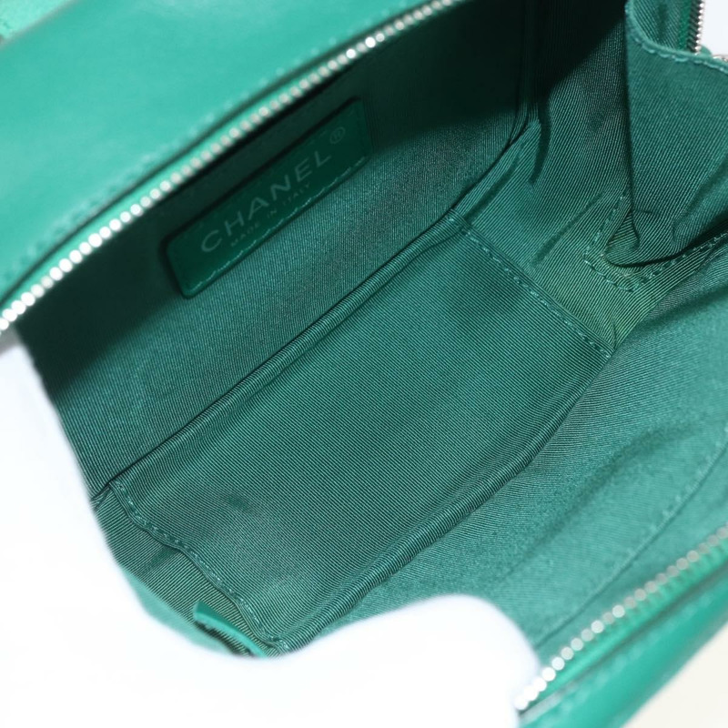 【日本直送】香奈兒 (CHANEL) 絎縫鏈條肩背包,皮革材質,綠色,銀色,CC標誌,正品編號 157403SAM-8