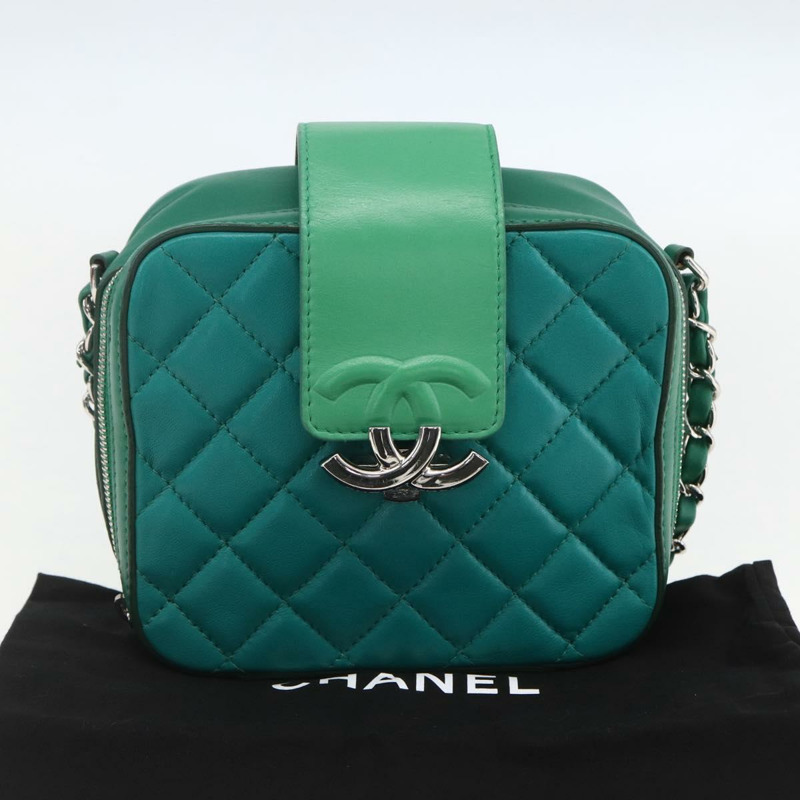 【日本直送】香奈兒 (CHANEL) 絎縫鏈條肩背包,皮革材質,綠色,銀色,CC標誌,正品編號 157403SAM-11