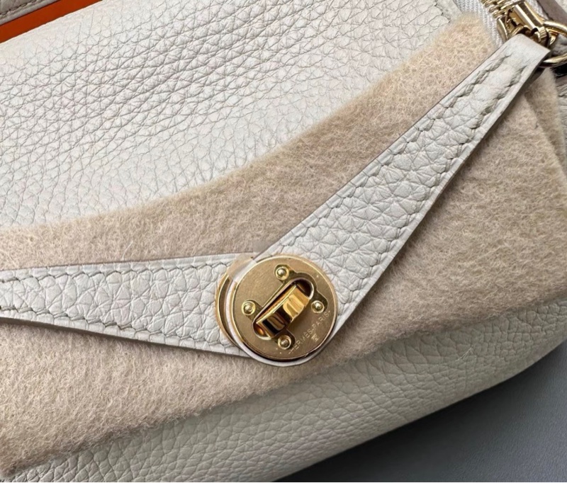 Hermes 冰川白mini Lindy金扣 TC皮 U刻-7