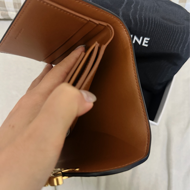 CELINE TRIOMPHE標誌印花小號翻蓋錢包-11
